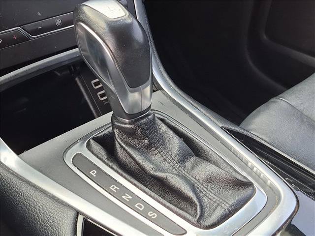 Used 2018 Ford Edge Titanium AWD/4WD image 10