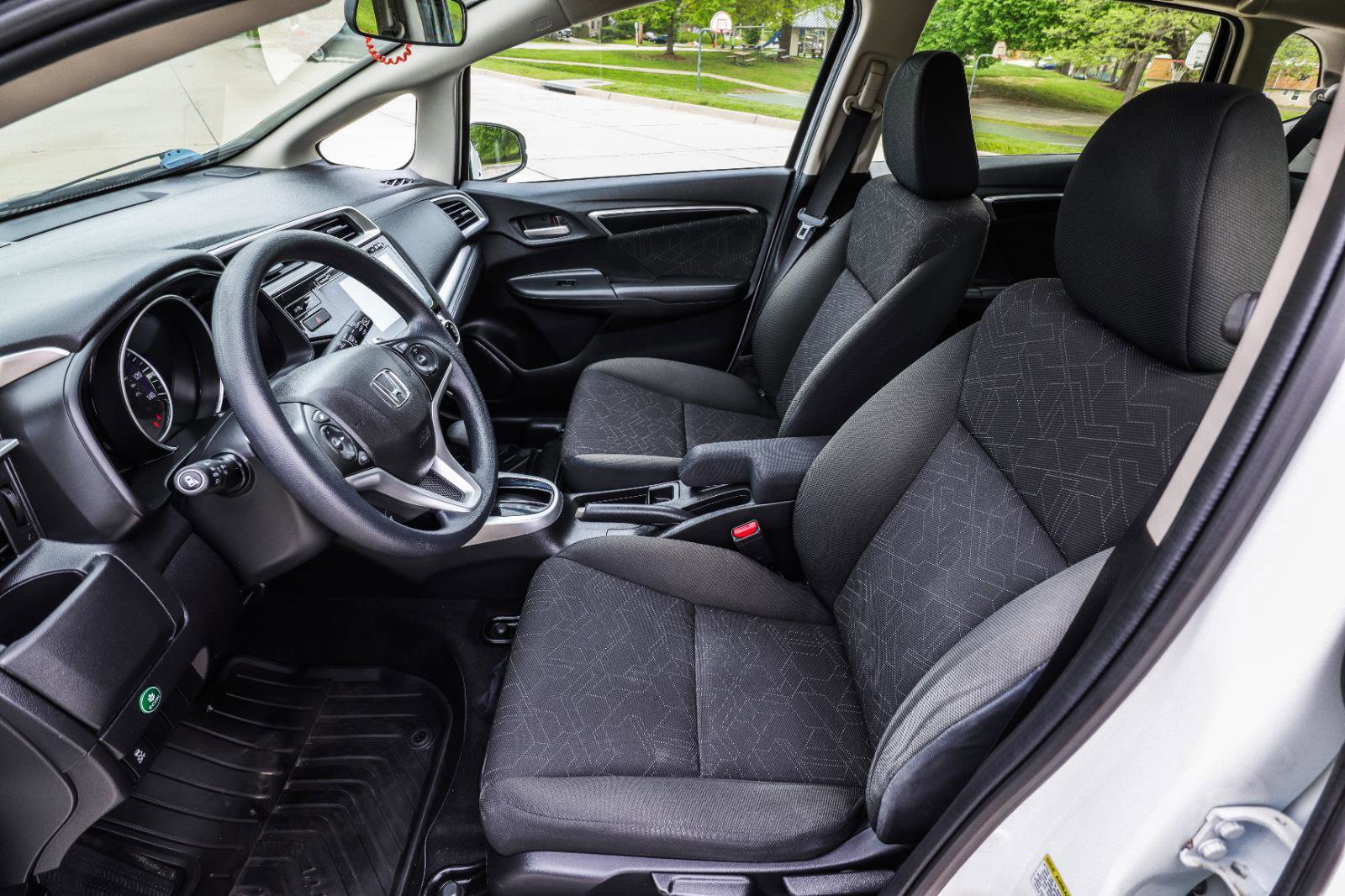 Used 2016 Honda Fit EX image 32