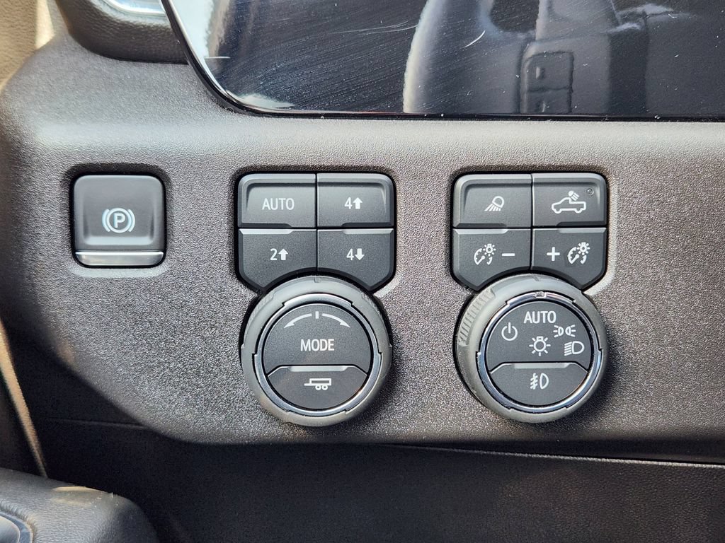 Certified 2025 Chevrolet Silverado 1500 High Country w/ High Country Premium Package AWD/4WD image 22