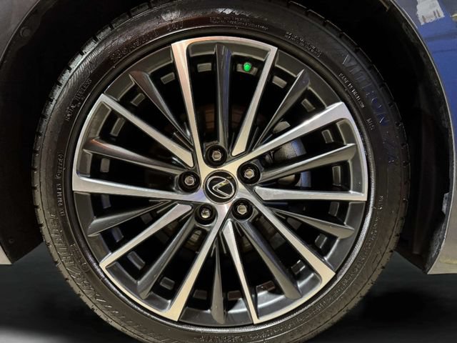 Used 2023 Lexus ES 250 w/ Premium Package AWD/4WD image 34