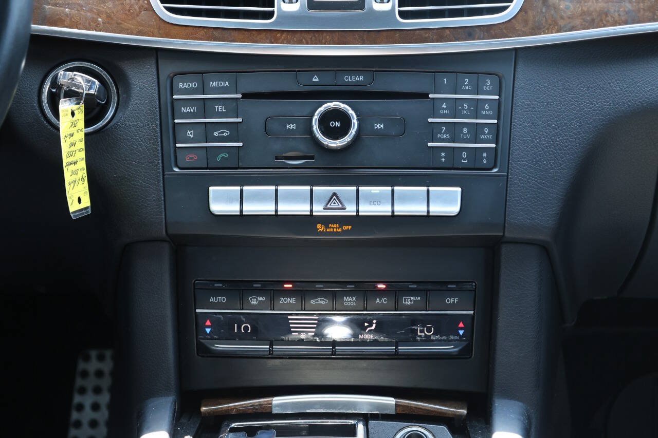Used 2016 Mercedes-Benz E 350 4MATIC Sedan image 21