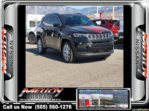 Used 2023 Jeep Compass Latitude w/ Sun and Sound Group image 2