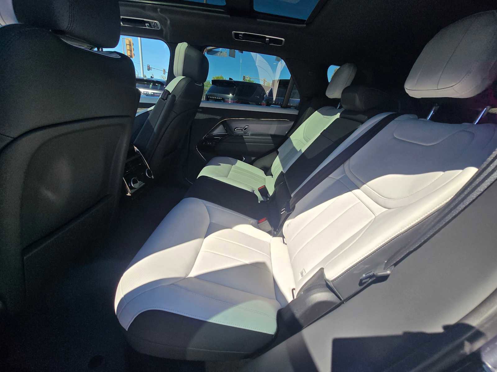 Used 2024 Land Rover Range Rover Sport Dynamic SE image 20