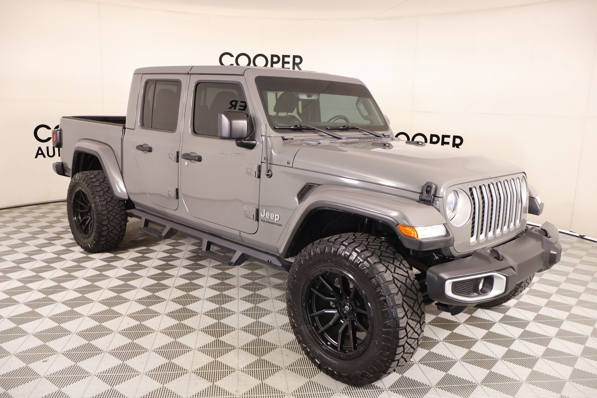 Used 2021 Jeep Gladiator Overland w/ Popular Equipment Package