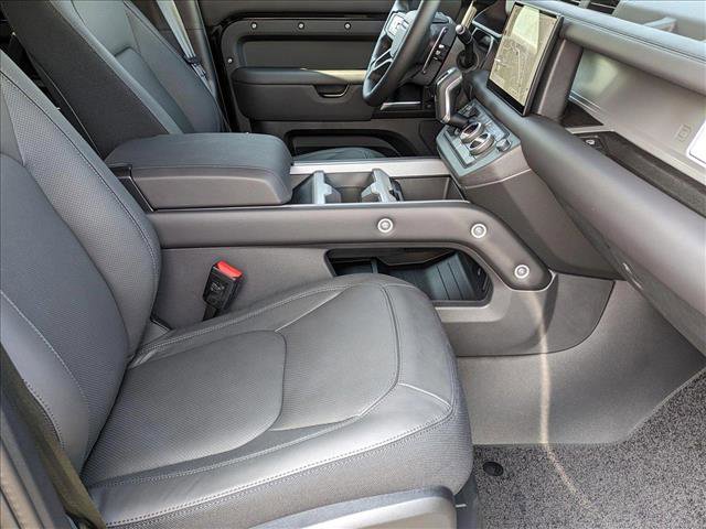 New 2025 Land Rover Defender 110 V8 image 18