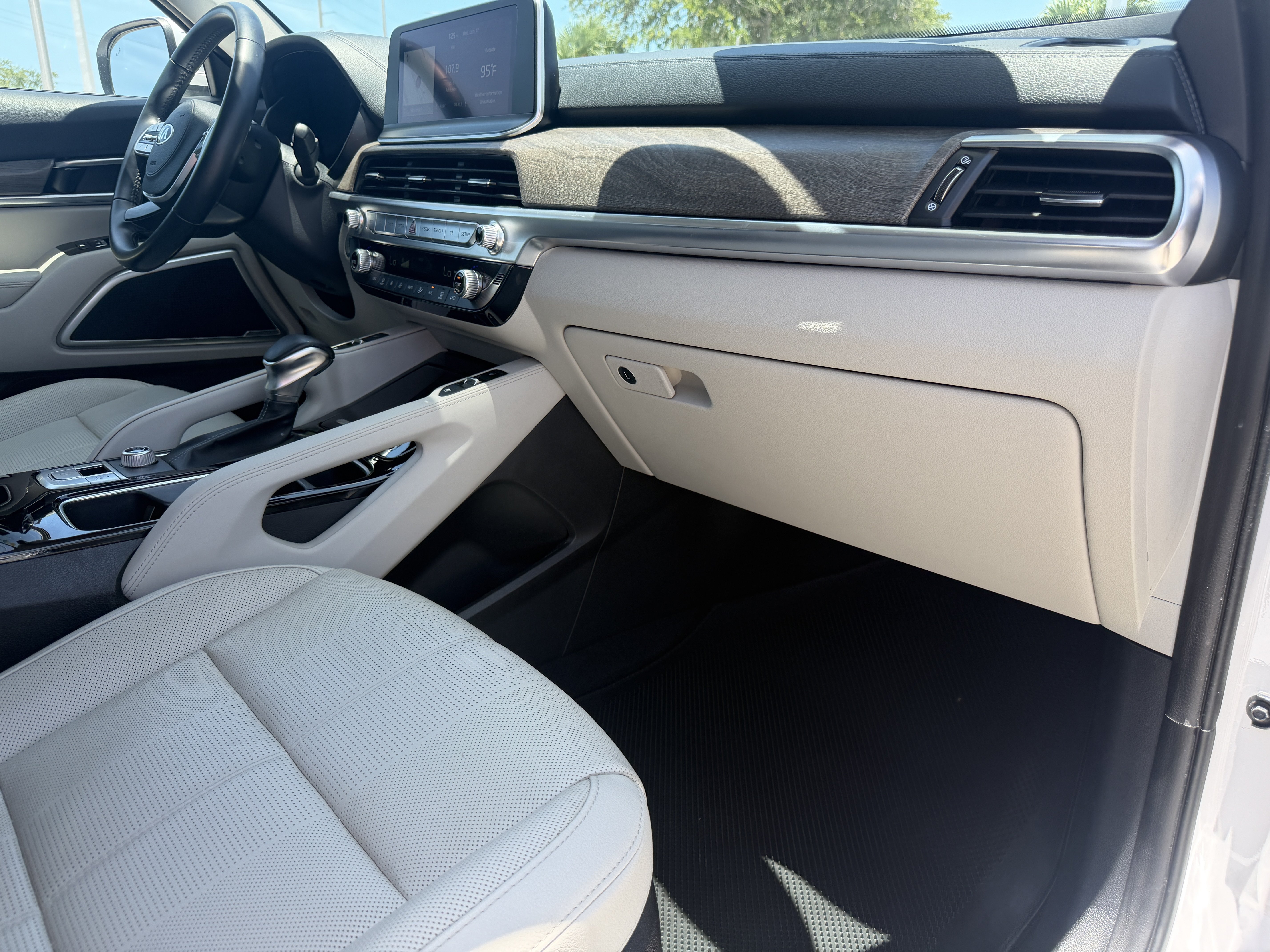 Certified 2021 Kia Telluride EX w/ EX Premium Package FWD image 13