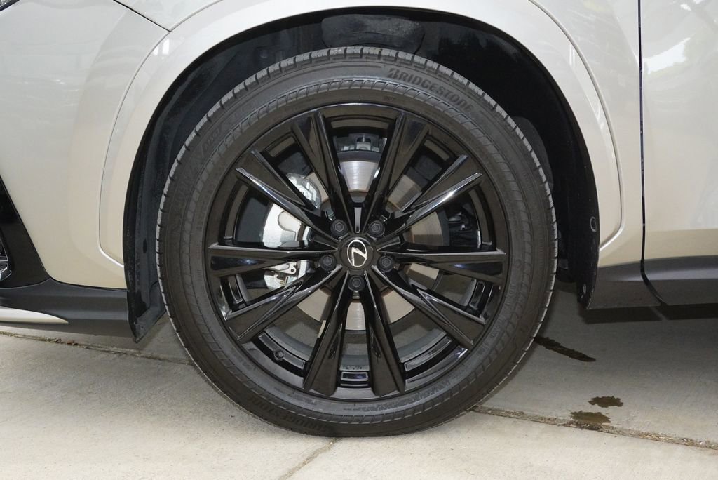 Used 2024 Lexus NX 350 F Sport AWD/4WD image 11