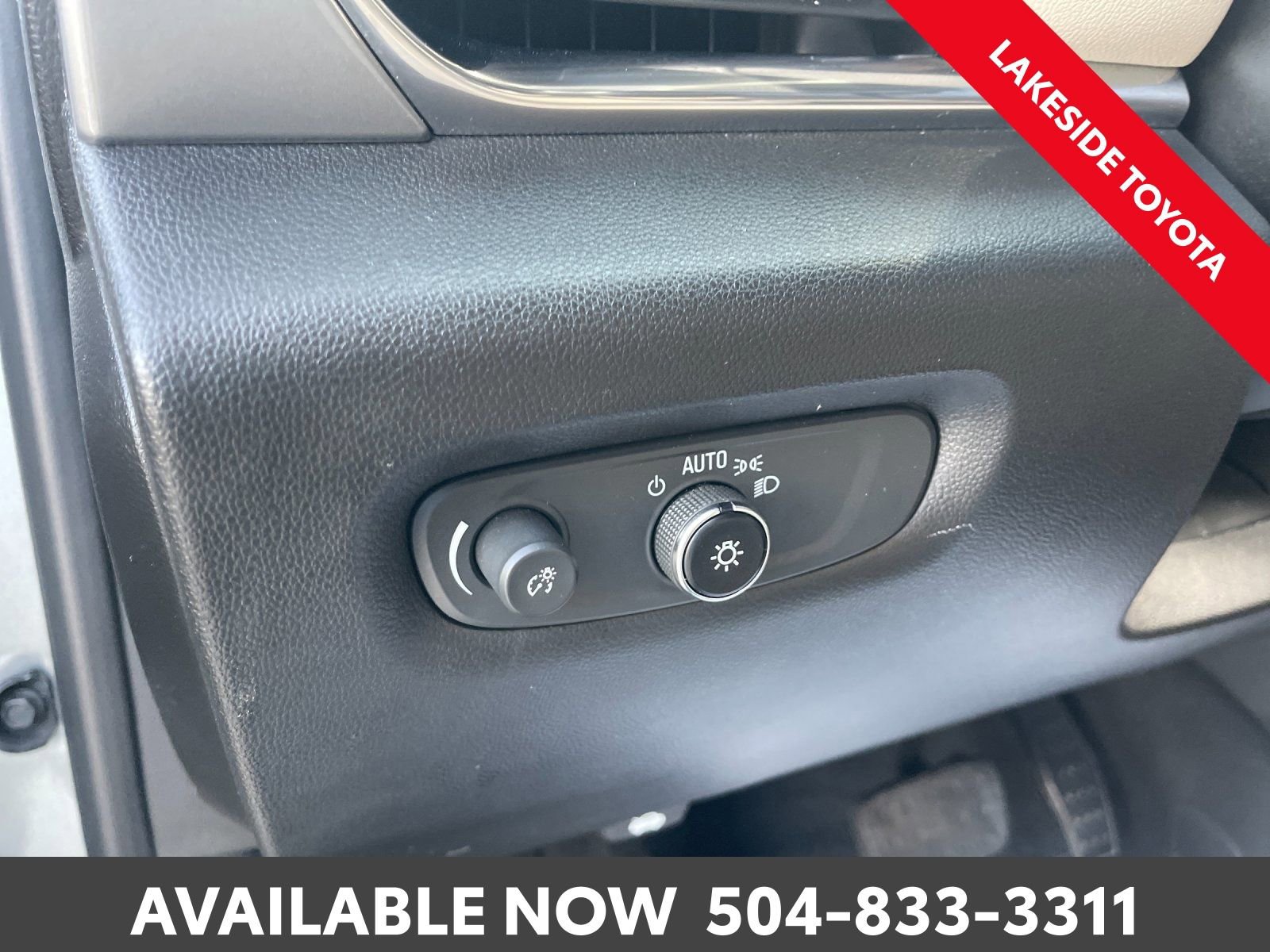 Used 2023 Chevrolet Traverse LS w/ Safety Package image 26