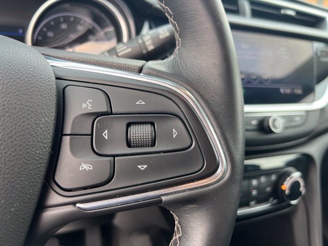 Used 2021 Buick Encore GX Preferred w/ Cold Weather Comfort Package FWD image 11
