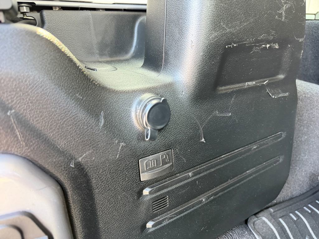 Used 2021 Jeep Wrangler Unlimited Rubicon 4xe image 46