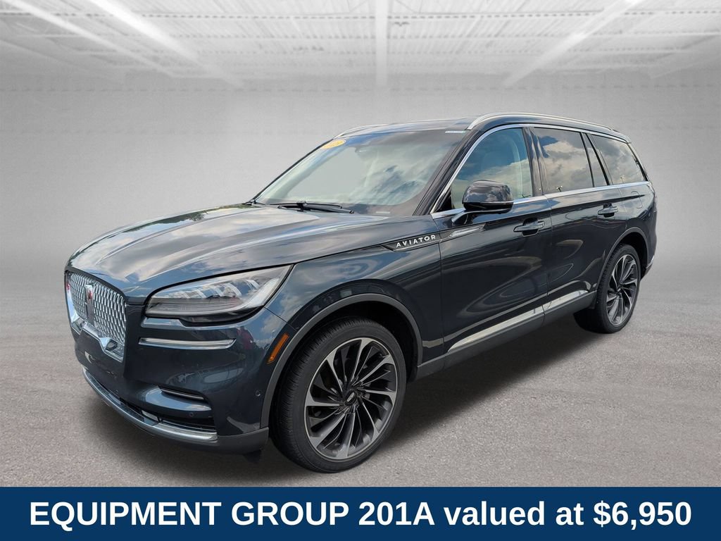 Used 2023 Lincoln Aviator Reserve w/ Equipment Group 201A AWD/4WD image 2