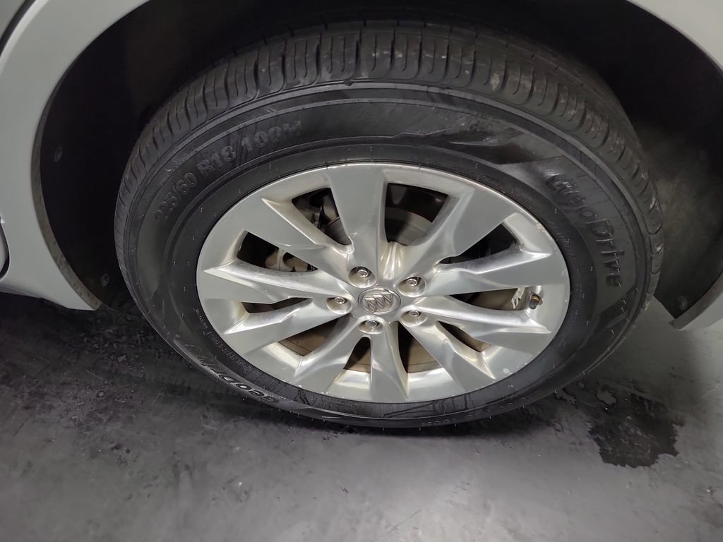 Used 2017 Buick Envision Essence w/ LPO, Cargo Package FWD image 12