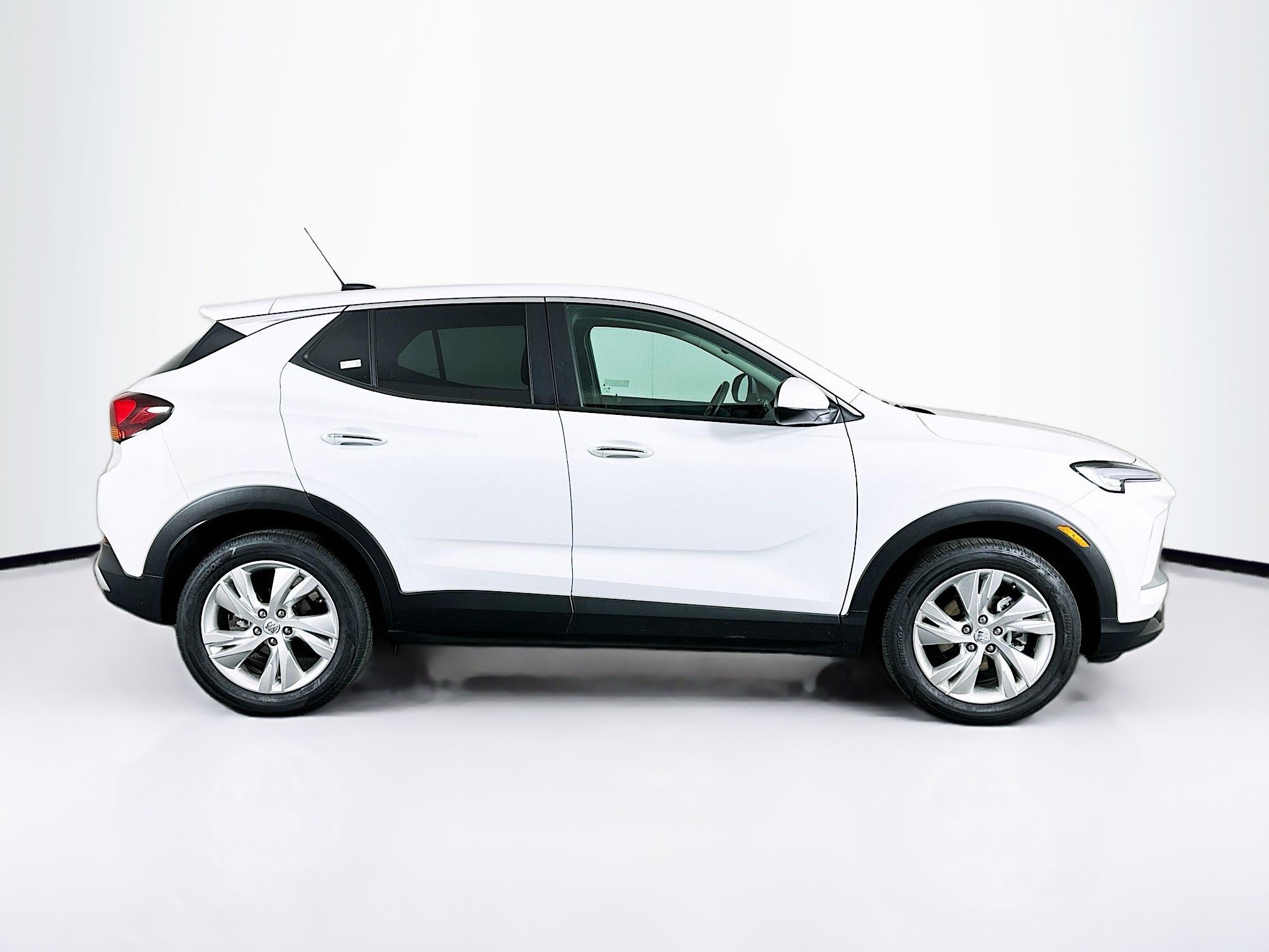 Used 2025 Buick Encore GX Preferred FWD image 10