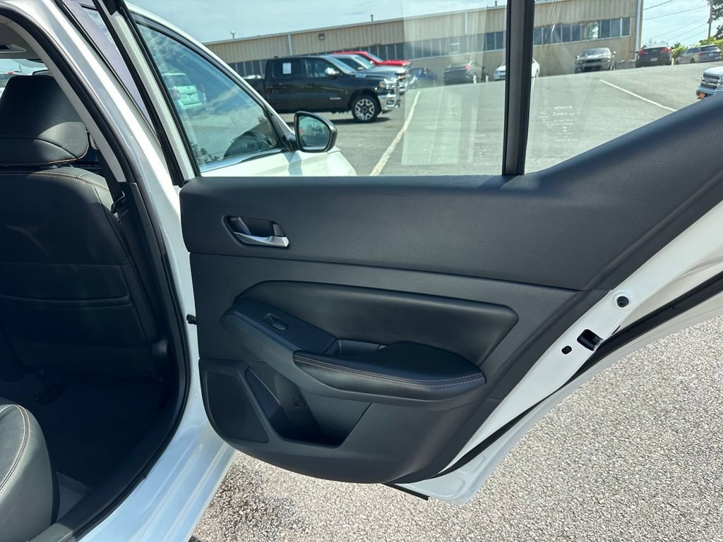 Used 2022 Nissan Altima 2.5 SR FWD image 17