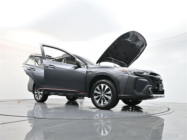 Used 2023 Subaru Outback Touring image 34