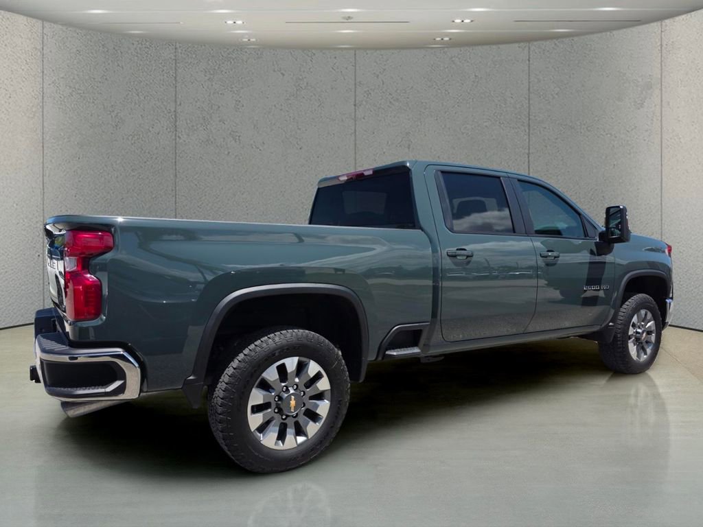 Used 2026 Chevrolet Silverado 2500 LT w/ All Star Edition AWD/4WD image 3