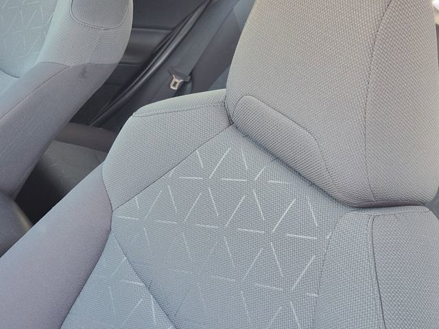 Used 2019 Toyota RAV4 XLE w/ Carpet Mat Package image 11