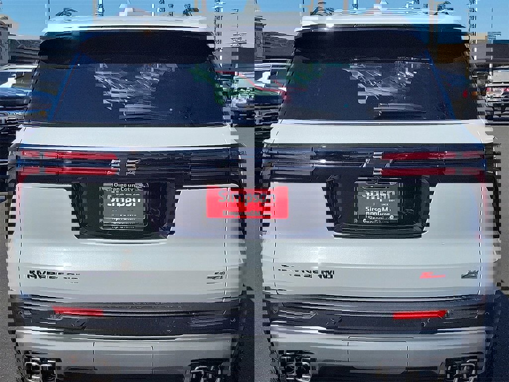 New 2026 Chevrolet Traverse Z71 w/ LPO, Floor Liner Package image 19