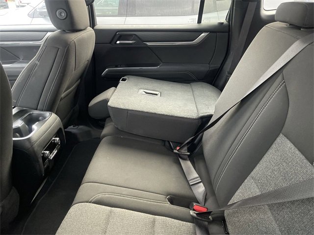 Used 2025 GMC Acadia Elevation image 5