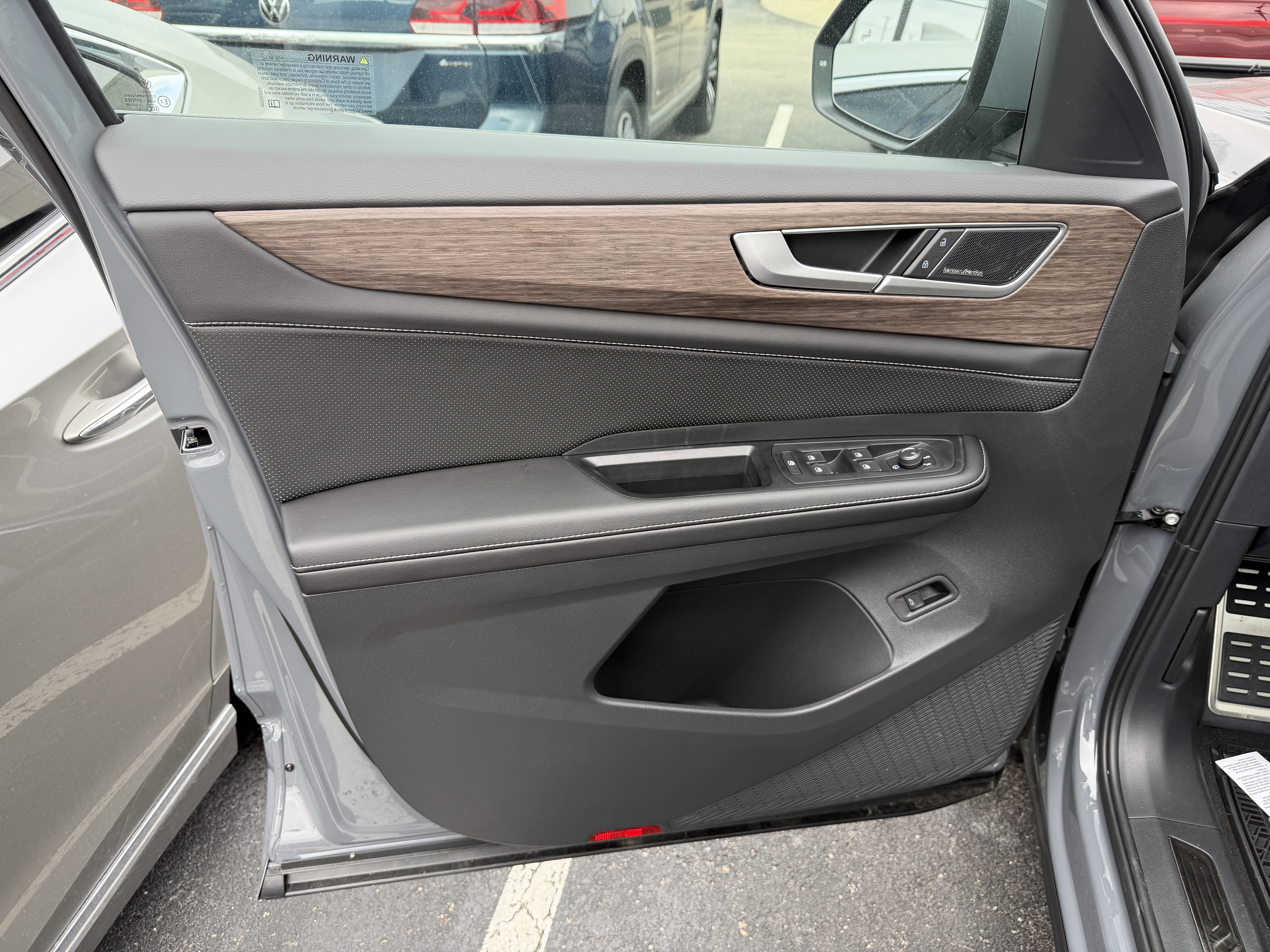 New 2026 Volkswagen Atlas SEL Premium R-Line image 9