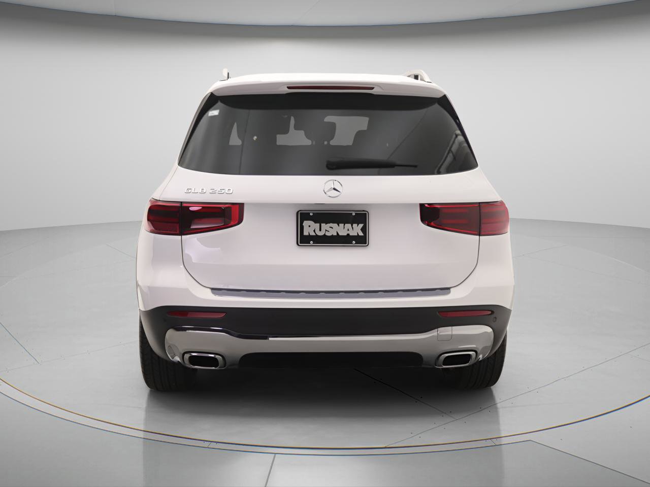 New 2026 Mercedes-Benz GLB 250 image 3