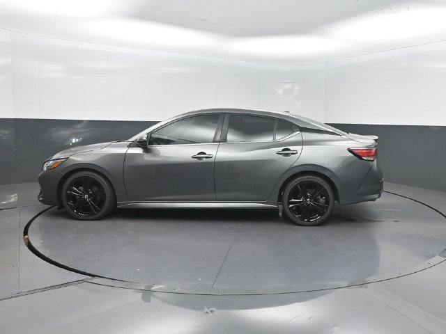 Used 2021 Nissan Sentra SR w/ Electronics Package FWD image 2