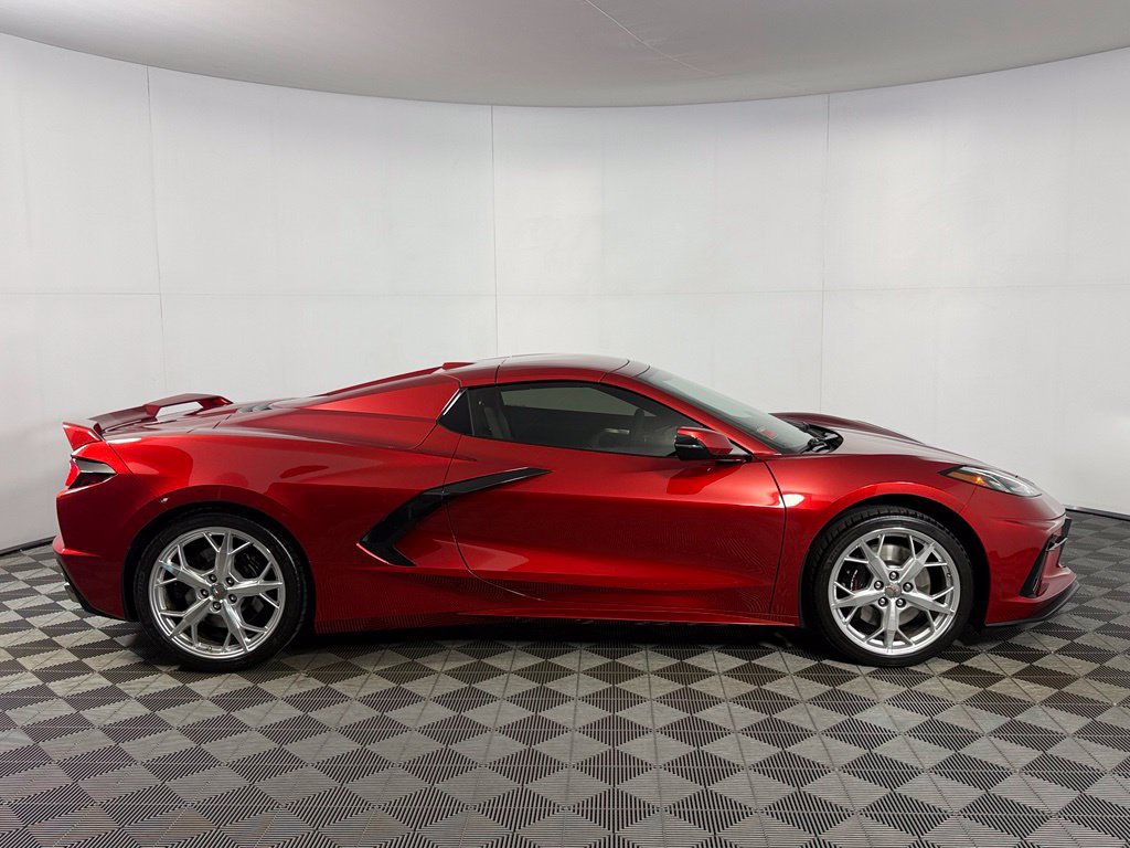 Used 2022 Chevrolet Corvette Stingray Preferred Conv w/ Z51 Performance Package RWD image 8