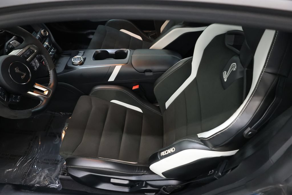 Used 2022 Ford Mustang Shelby GT500 w/ Carbon Fiber Track Pack RWD image 82