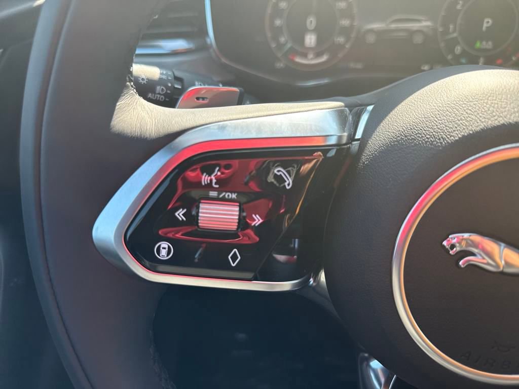 New 2026 Jaguar F-PACE R-Dynamic S image 34