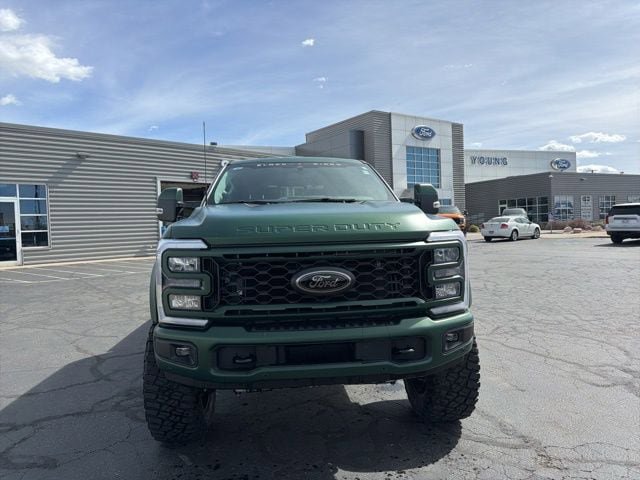 New 2026 Ford F250 Lariat w/ Black Appearance Package AWD/4WD image 4