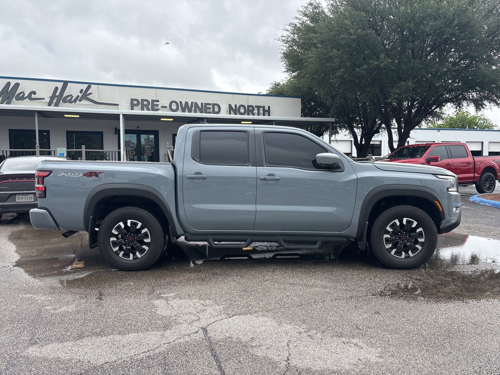 Used 2023 Nissan Frontier PRO-4X w/ Pro Convenience Package AWD/4WD image 3
