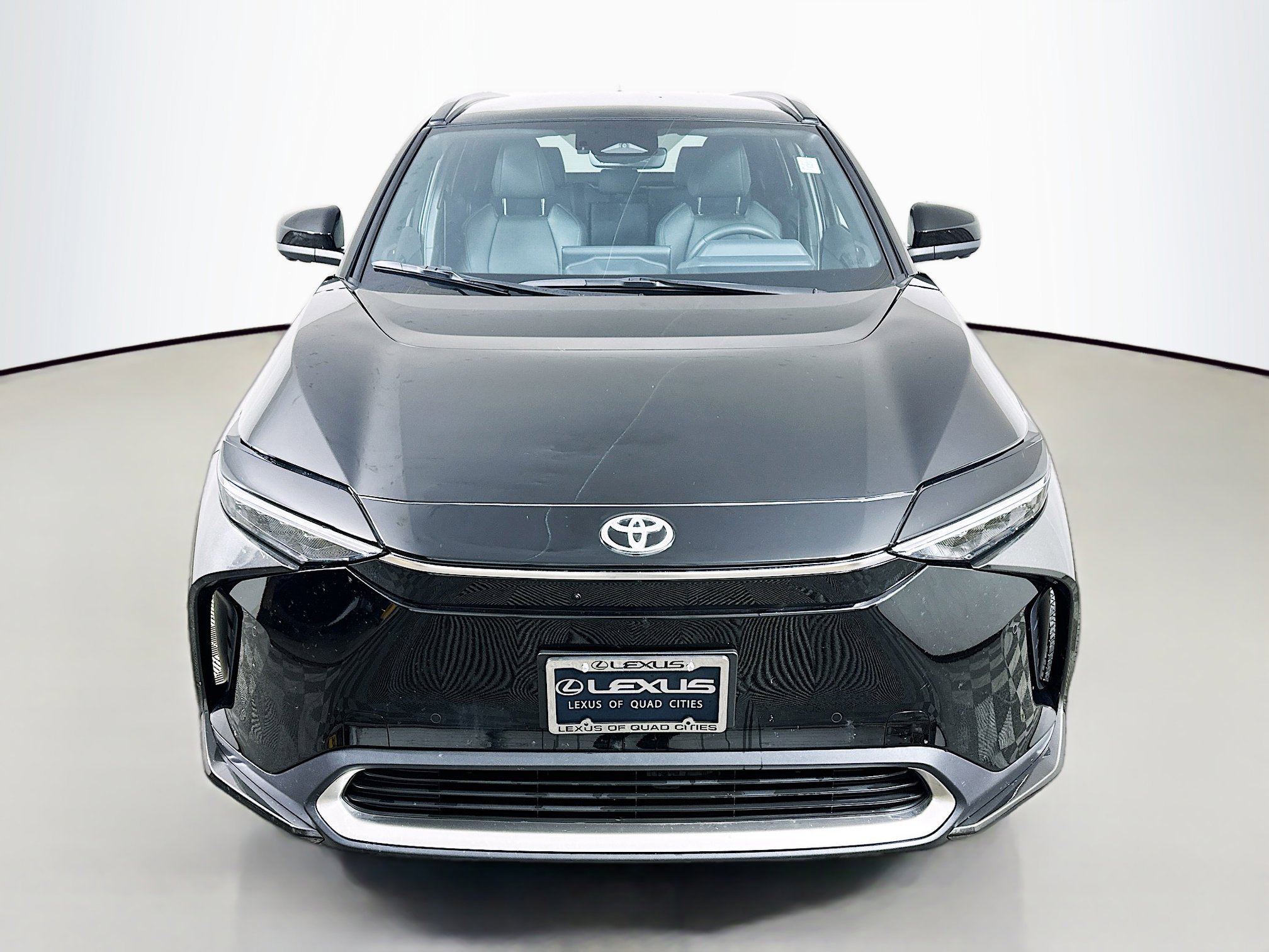 Used 2024 Toyota bZ4X Limited w/ Weather Package image 2