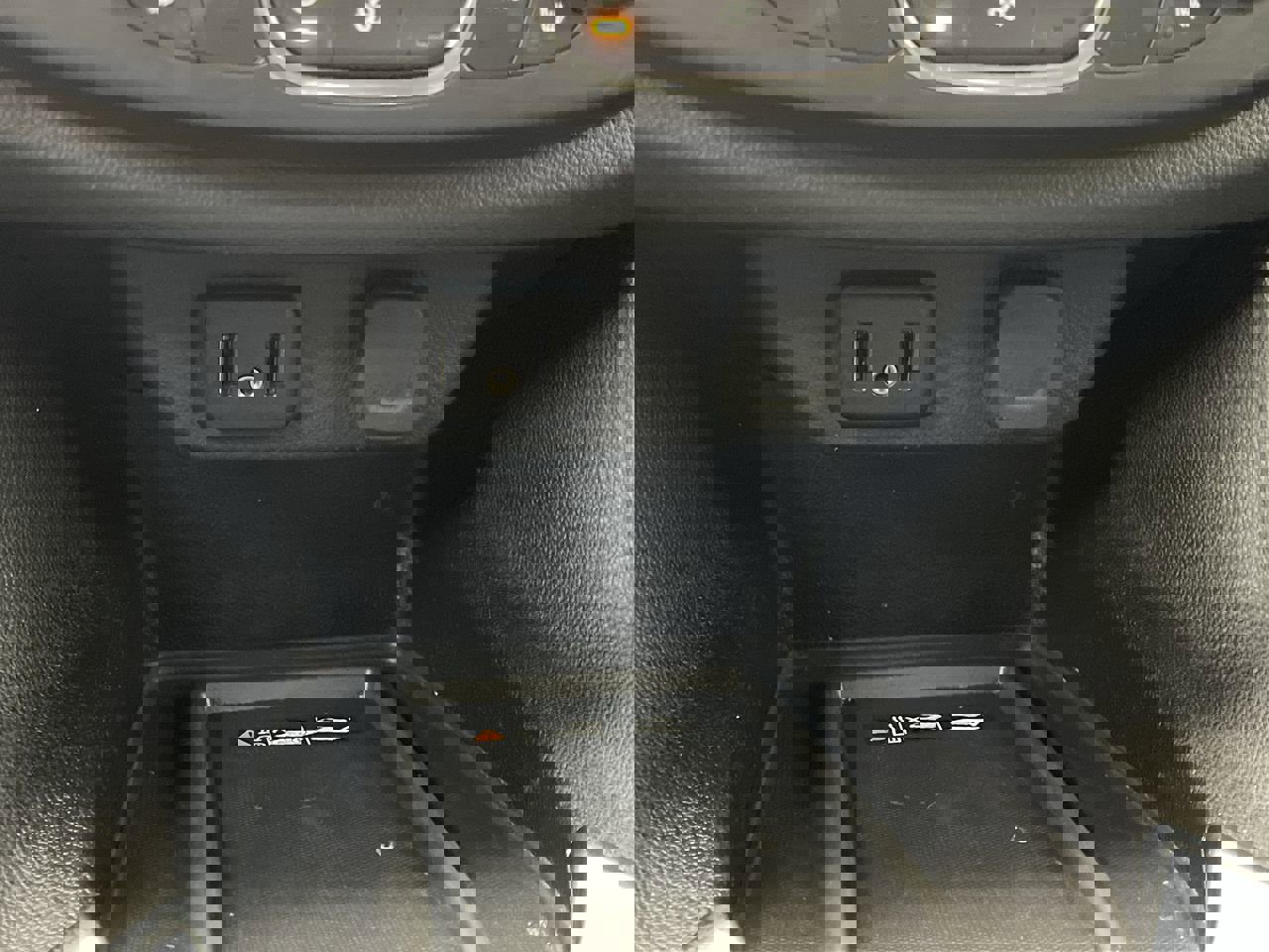 Certified 2023 Chevrolet Traverse LT image 25