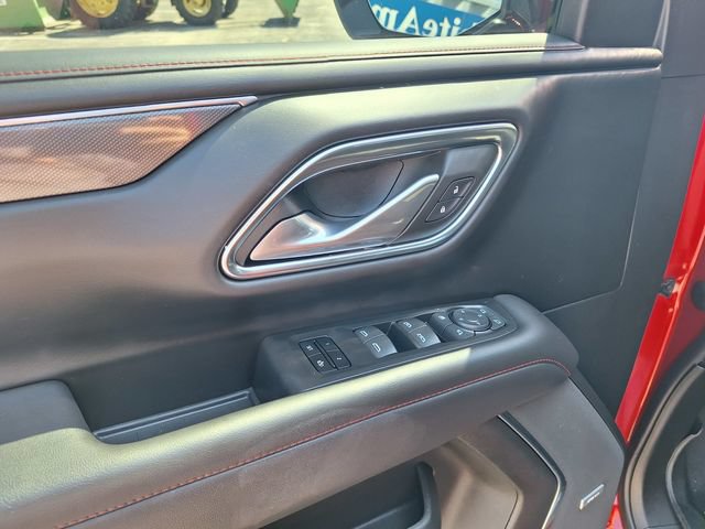 Used 2023 Chevrolet Tahoe RST w/ Luxury Package AWD/4WD image 17
