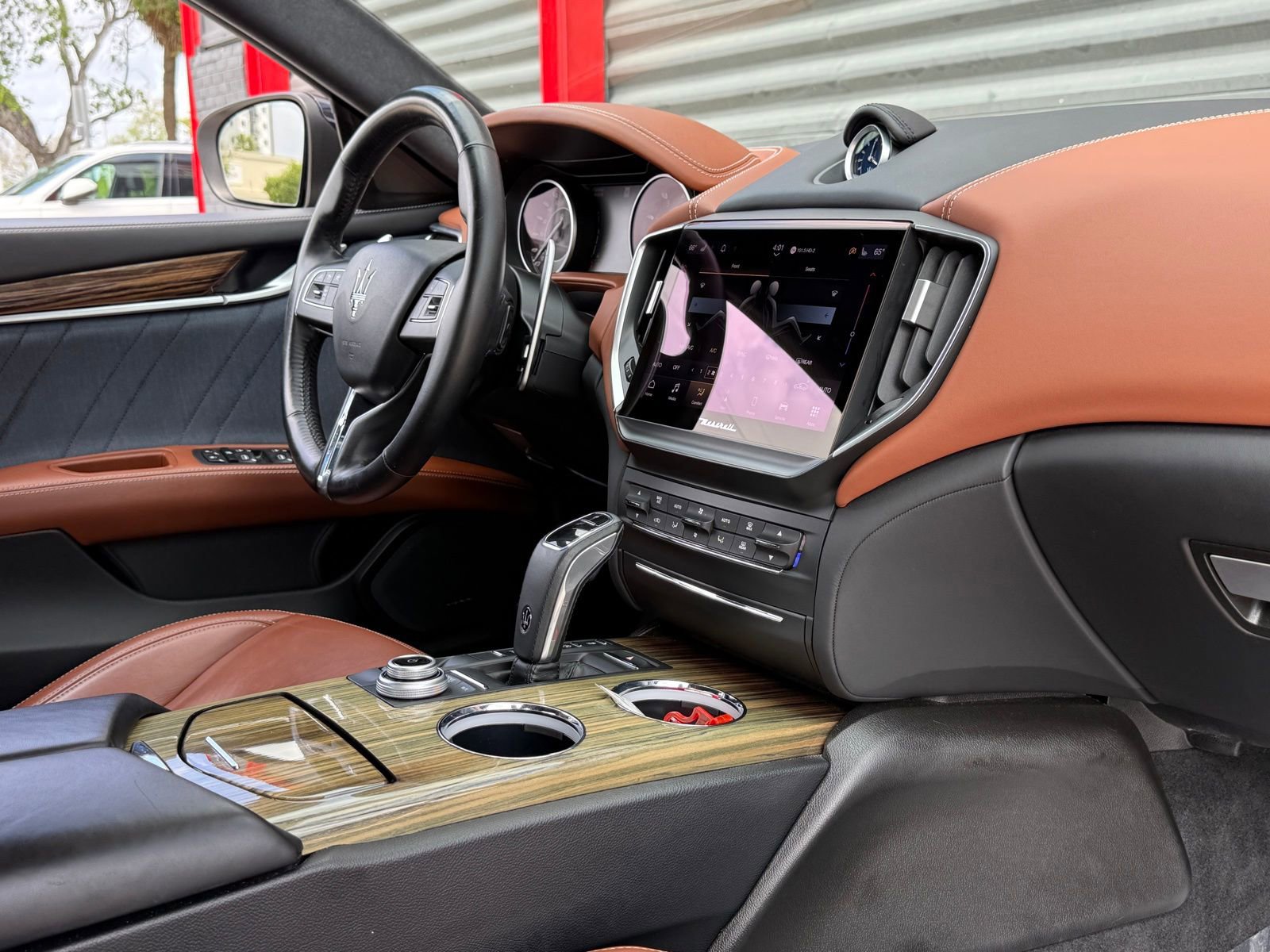 Used 2021 Maserati Ghibli S GranLusso RWD image 22