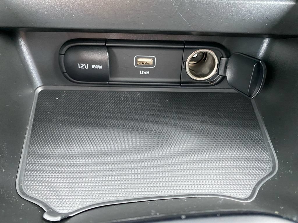 Certified 2024 Kia Soul LX FWD image 35