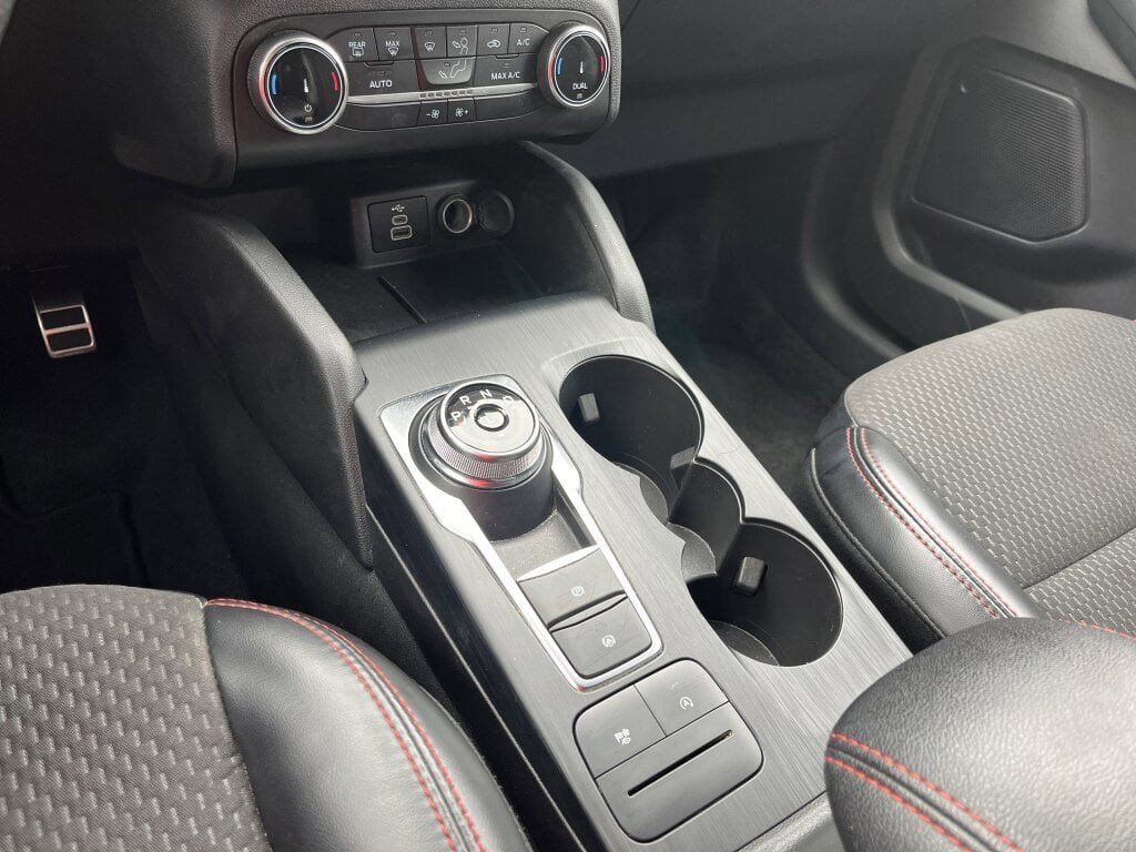 Used 2024 Ford Escape ST-Line image 11