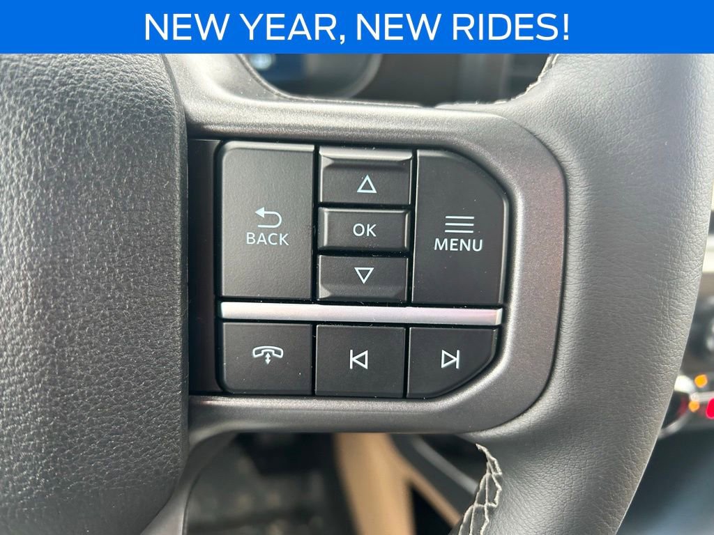 New 2026 Ford F250 Lariat w/ Black Appearance Package image 34