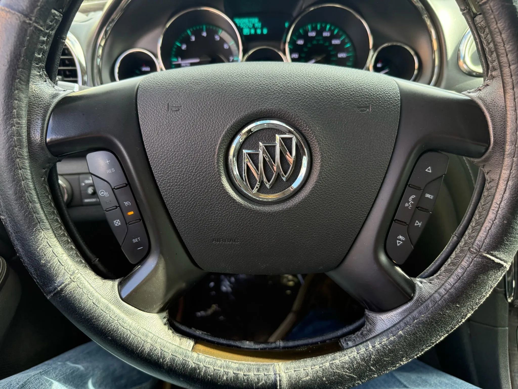 Used 2015 Buick Enclave Leather image 12