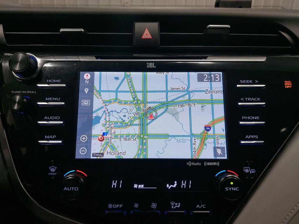 Used 2019 Toyota Camry XLE image 23