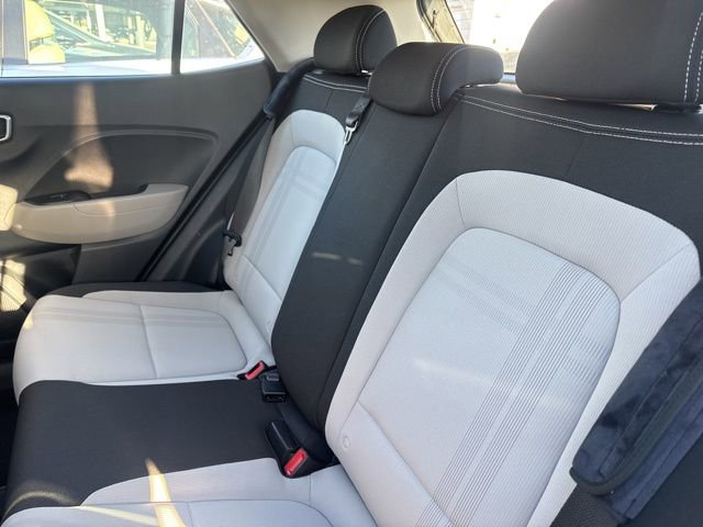 Used 2023 Hyundai Venue SEL w/ Cargo Package image 13