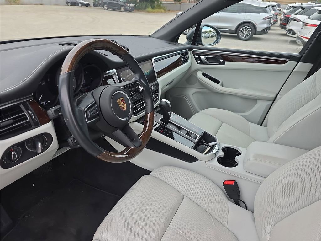 Used 2023 Porsche Macan S image 15