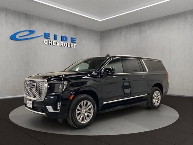 Used 2024 GMC Yukon XL Denali w/ Advanced Technology Package image 7