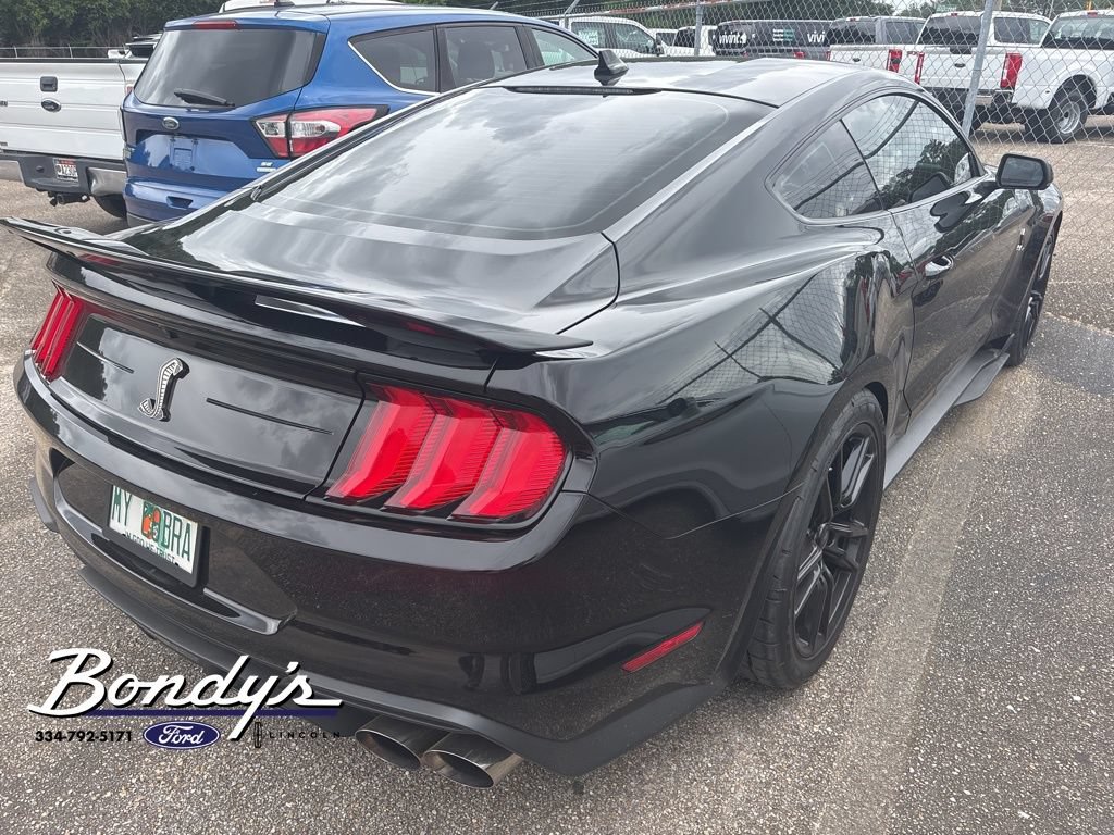 Used 2021 Ford Mustang Shelby GT500 w/ Technology Package RWD image 3
