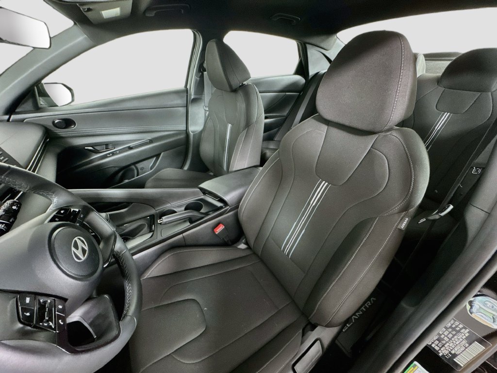Certified 2026 Hyundai Elantra Sport FWD image 20