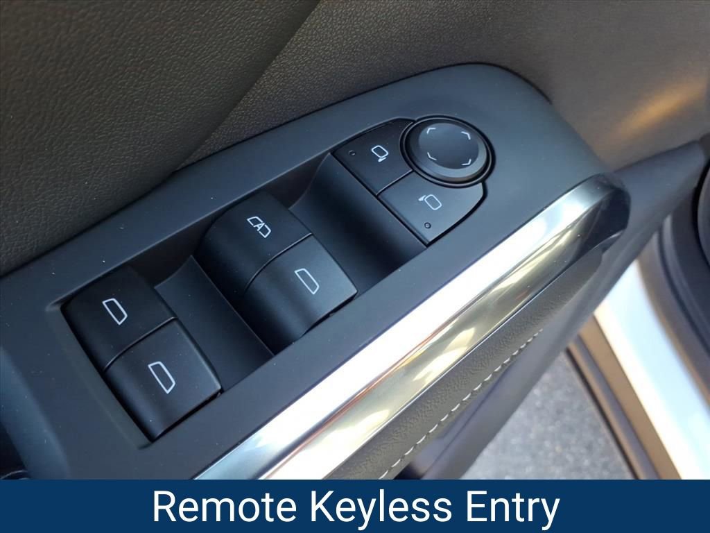 New 2026 Chevrolet Traverse LT w/ Driver Confidence Package image 6