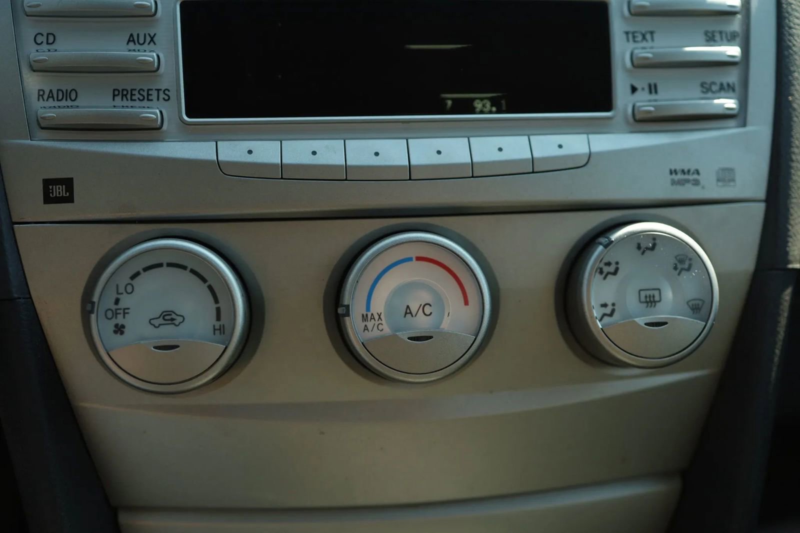 Used 2011 Toyota Camry SE image 22