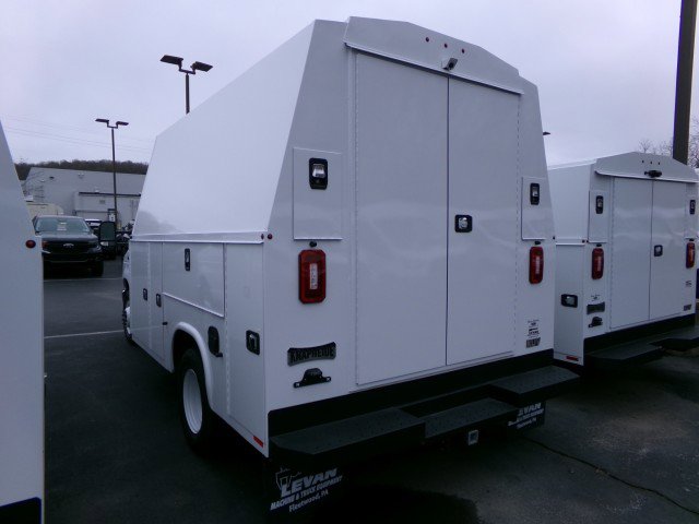 New 2027 Ford E-350 and Econoline 350 Super Duty w/ Power Equipment Group image 5
