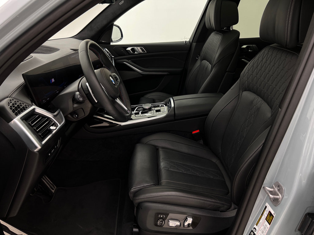 Certified 2025 BMW X7 M60i w/ Climate Comfort Package AWD/4WD image 11