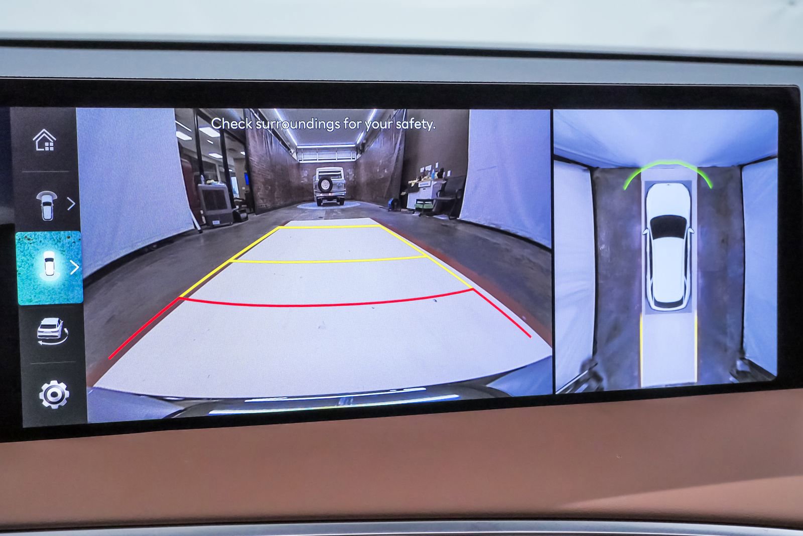 Certified 2026 Genesis GV70 2.5T Advanced image 21